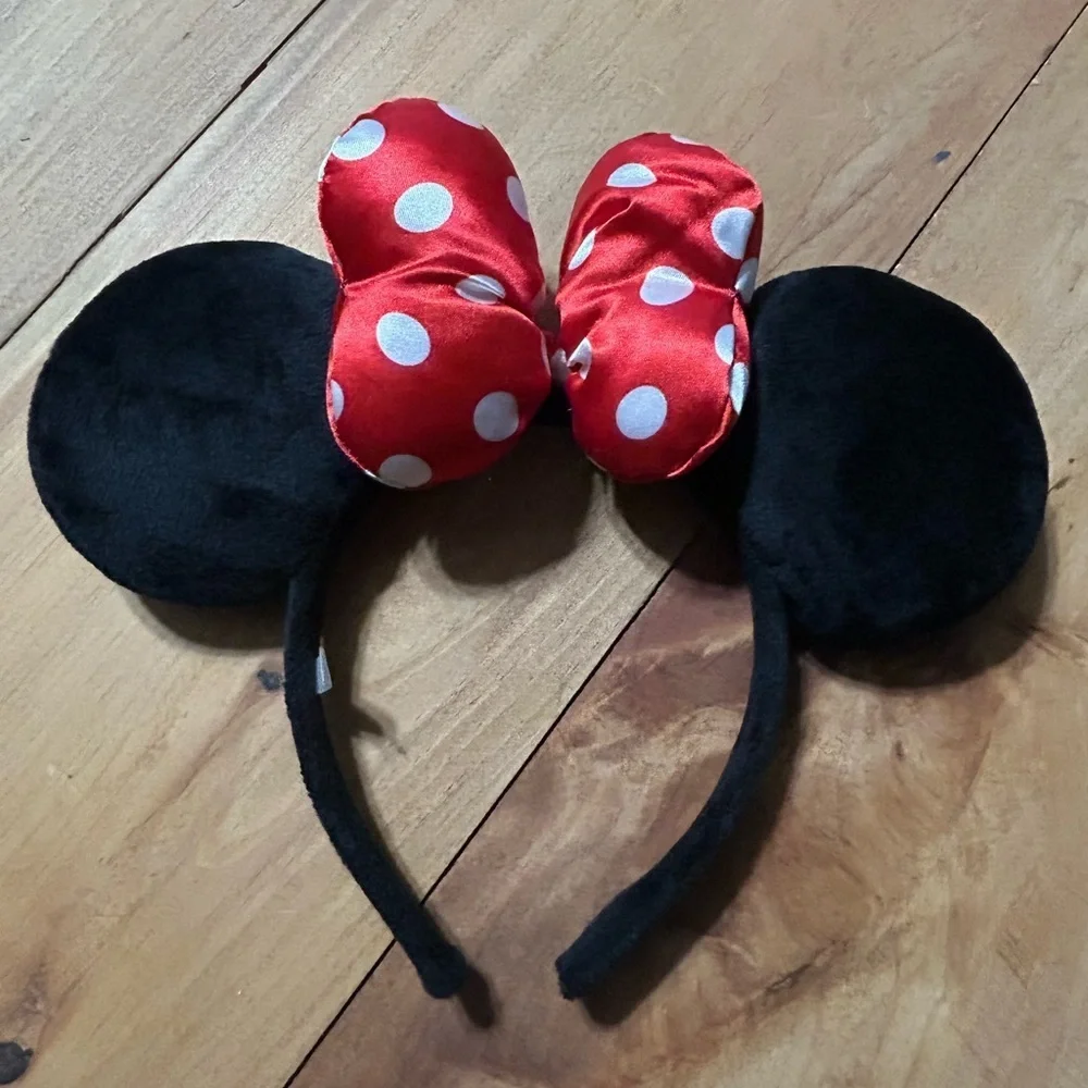 Disney Black Mouse Ears with Minnie Mouse Red Bow